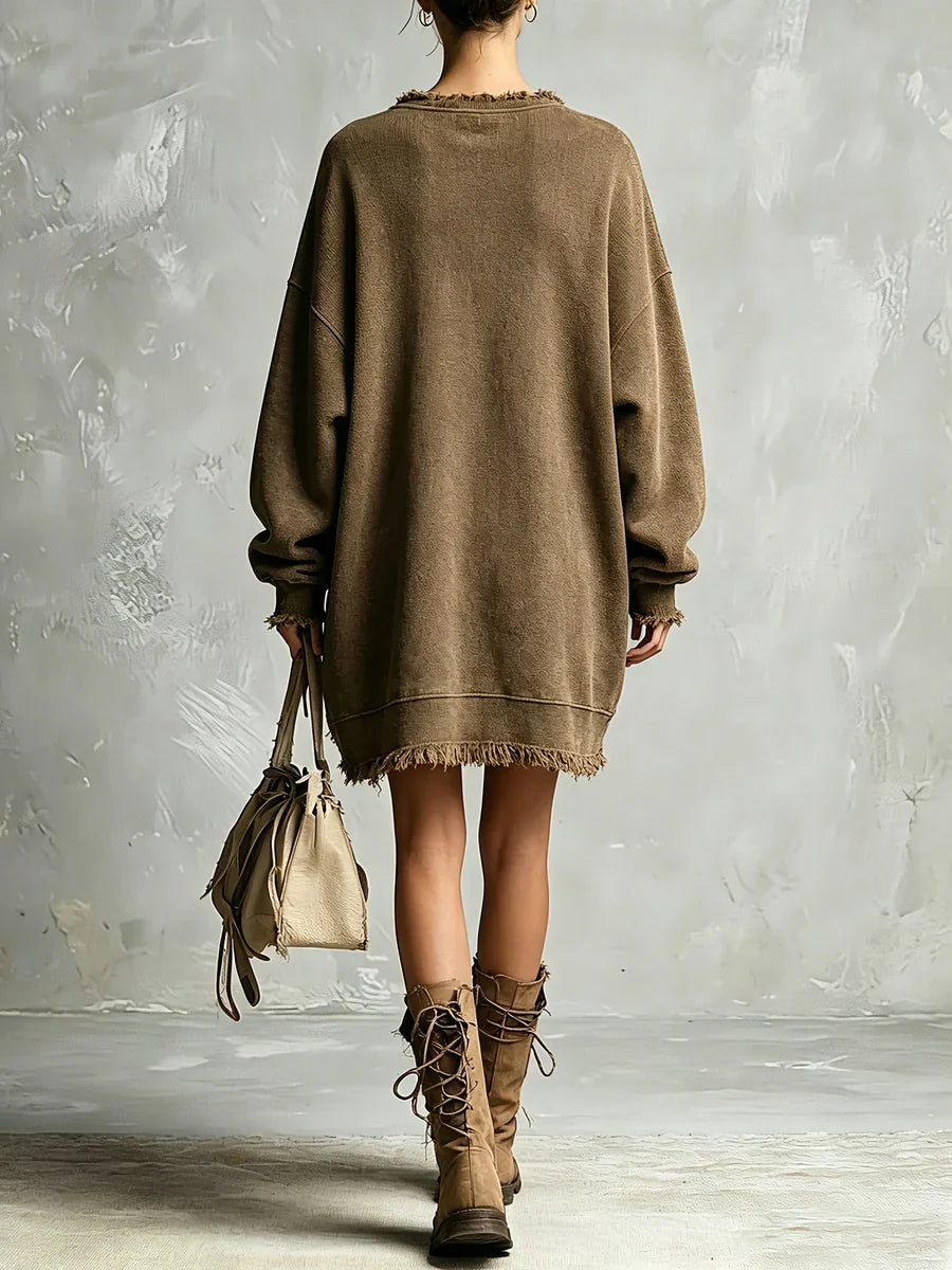 Manon | Abito felpa oversize a maniche lunghe con orlo sfrangiato