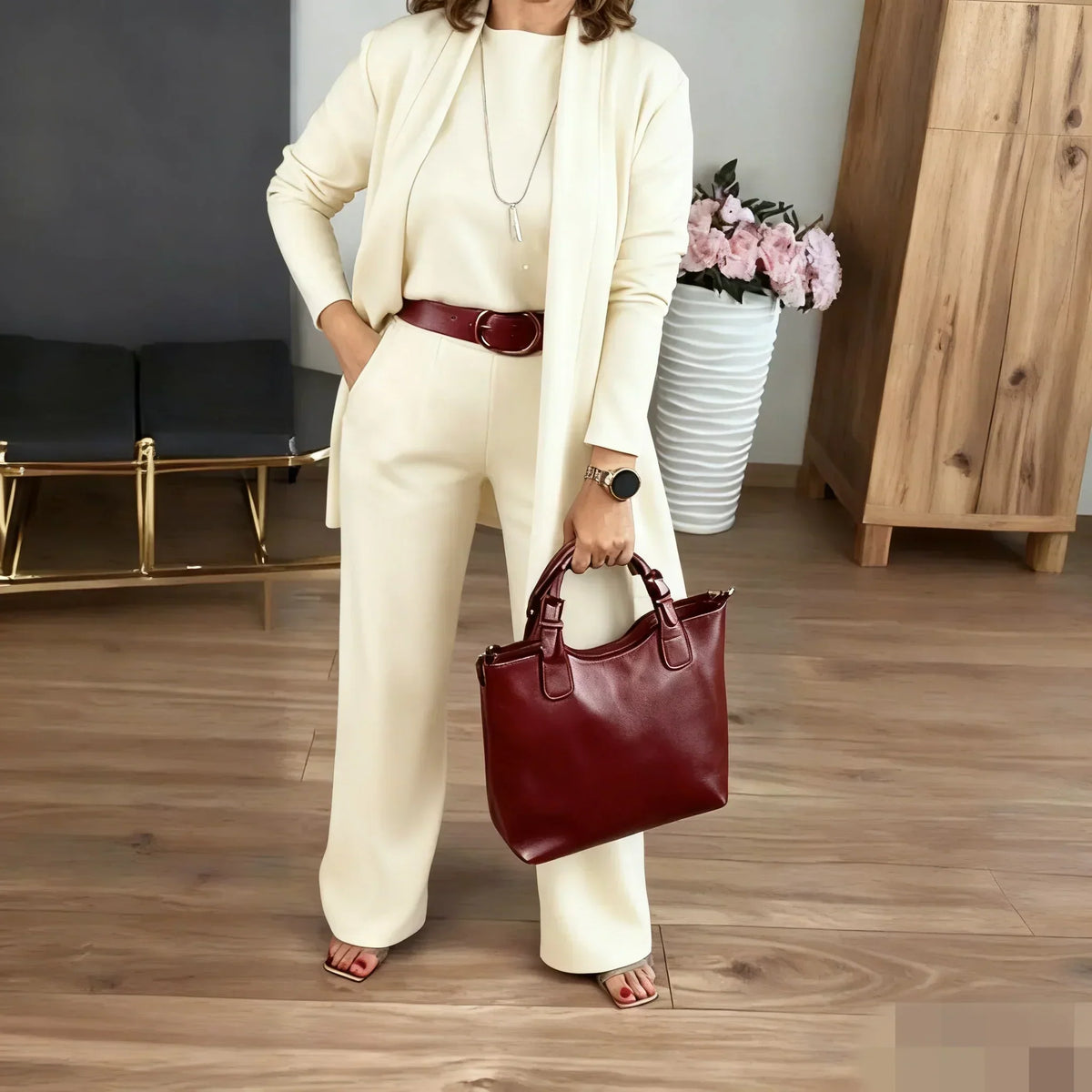 Iris | Elegante completo 3 pezzi composto da un cardigan lungo, un top e un paio di pantaloni
