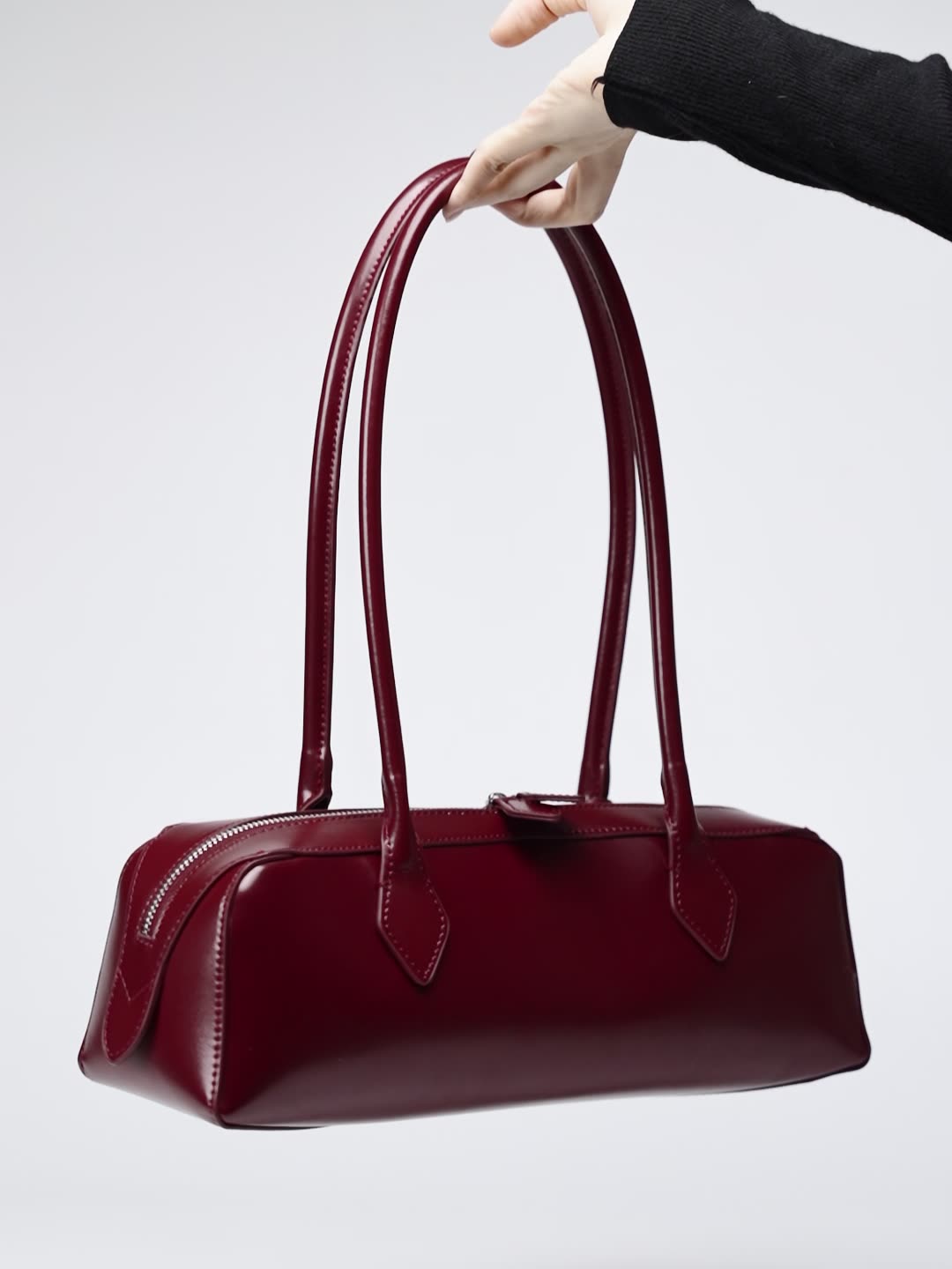 Claire | Borsa baguette di lusso con finitura lucida