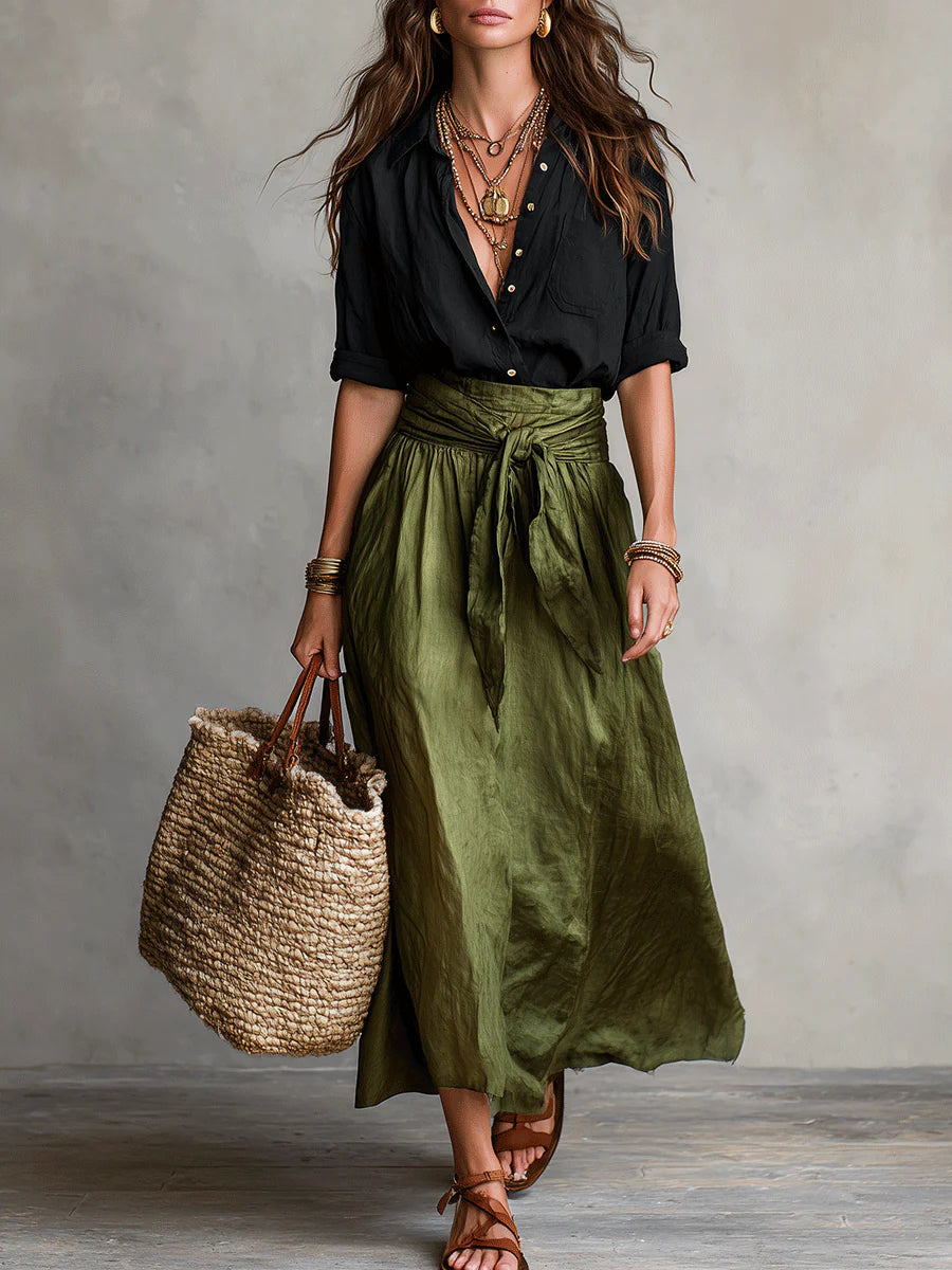 Vera | Completo due pezzi: T-shirt nera e gonna midi verde oliva