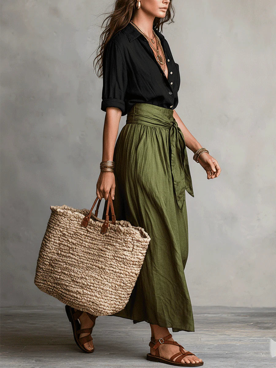 Vera | Completo due pezzi: T-shirt nera e gonna midi verde oliva