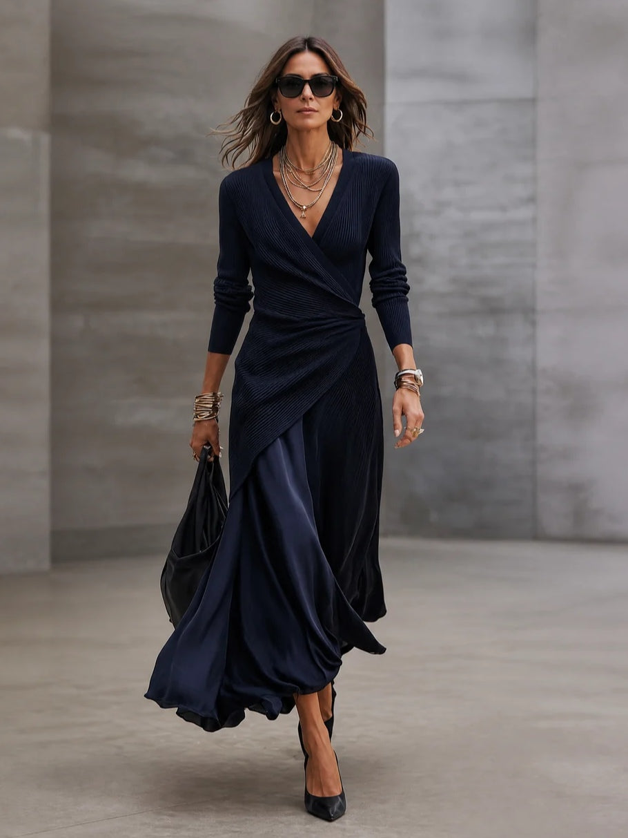 Sabine | Abito lungo a portafoglio con gonna in raso, blu navy