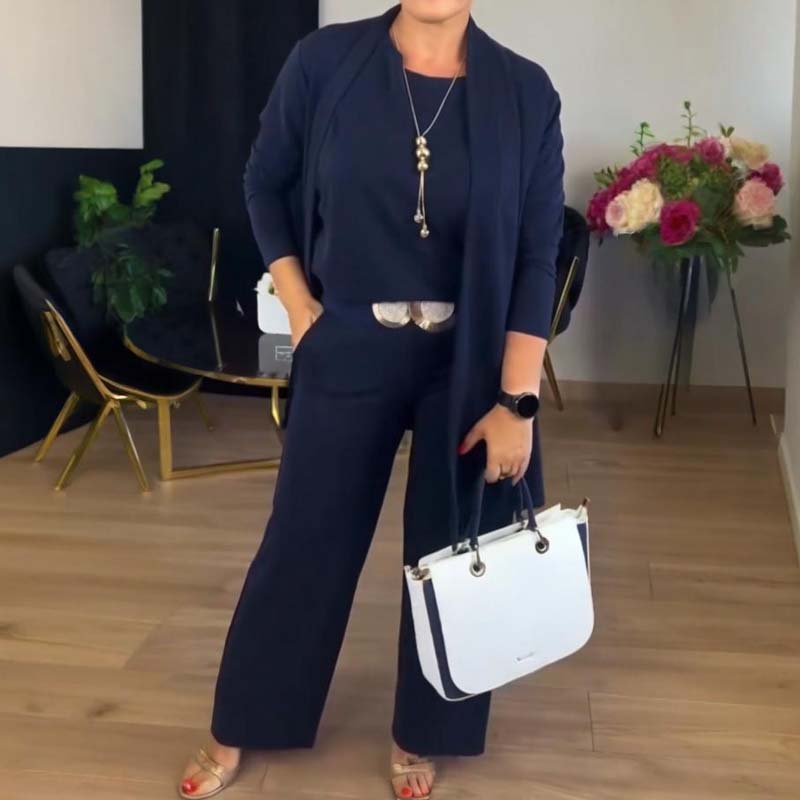 Iris | Elegante completo 3 pezzi composto da un cardigan lungo, un top e un paio di pantaloni